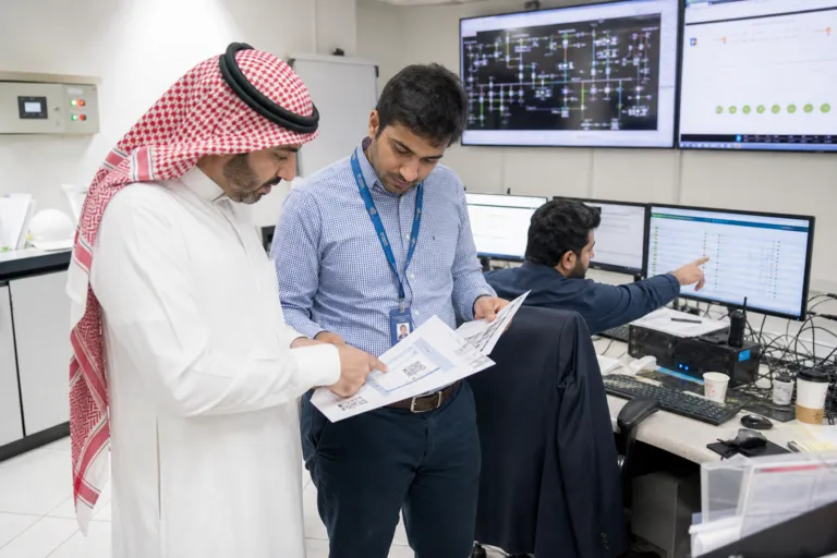 Blockchain Energy Trading Saudi Arabia: Faster Settlement, Trusted REC Tracking, and P2P Use Cases