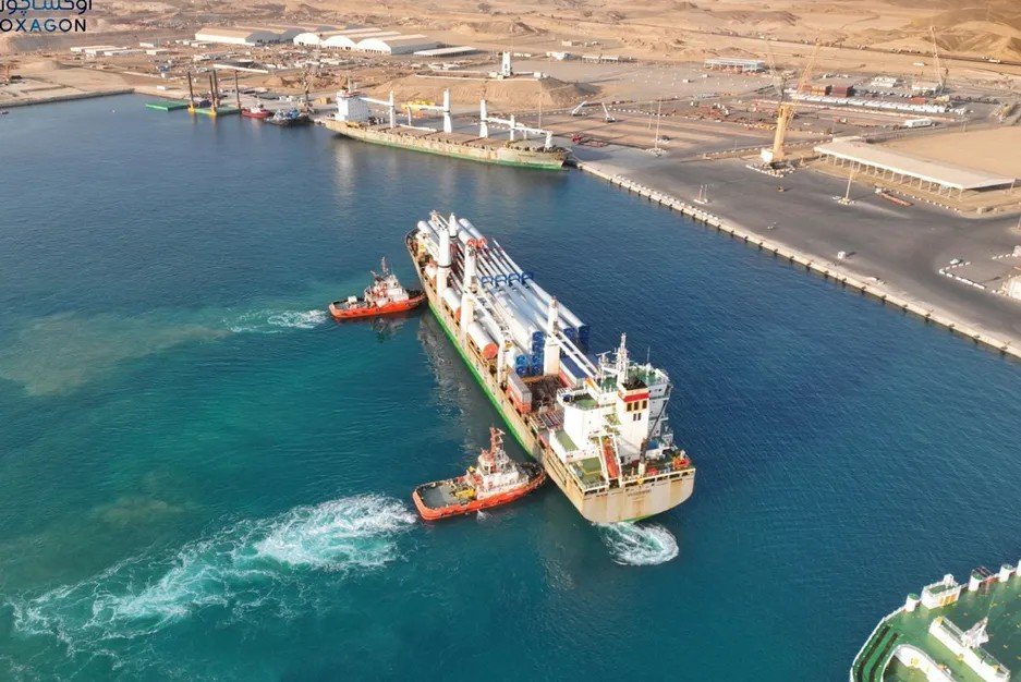 Wind turbine delivery at NEOM green hydrogen and ammonia project, Saudi Arabia. Photo: NGHC